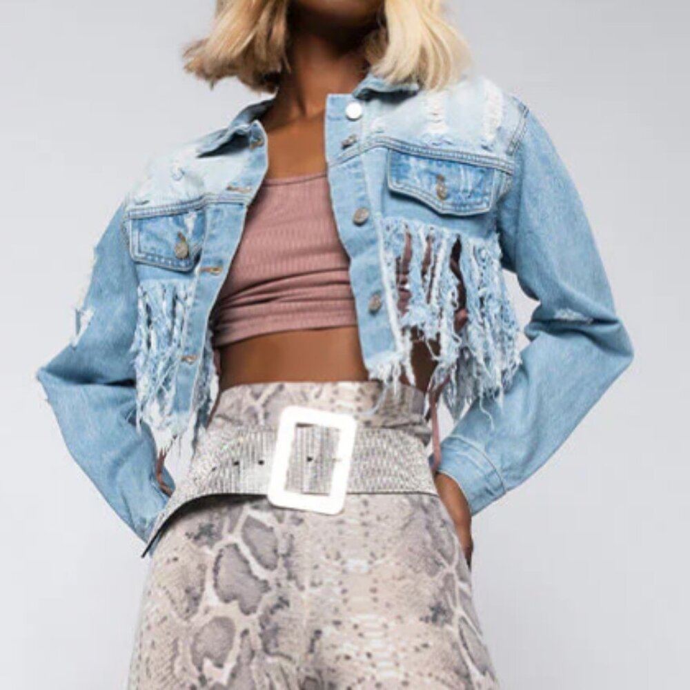 Callie Lives Miz Summer Is Good: Fringe Distressed Crop Denim Jean Jacket XL